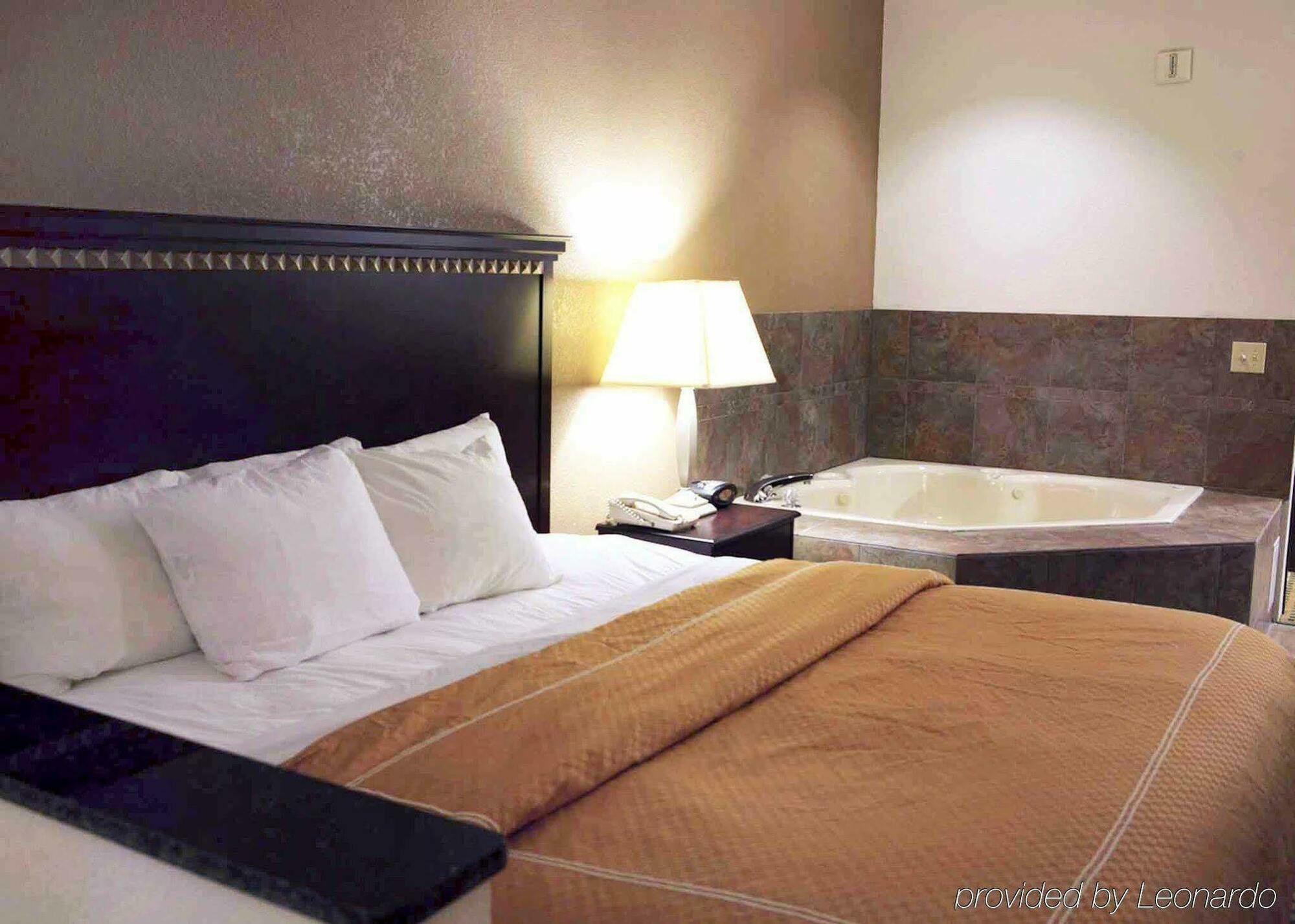 Quality Suites, Ft Worth Burleson Pokój zdjęcie